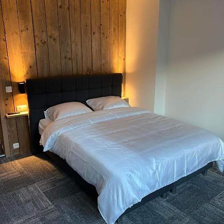 Nieuwe Kamer In Centrum Brugge Met Badkamer ! Exteriör bild