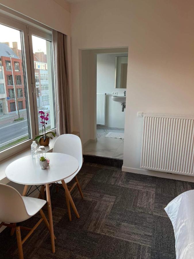 Nieuwe Kamer In Centrum Brugge Met Badkamer ! Exteriör bild