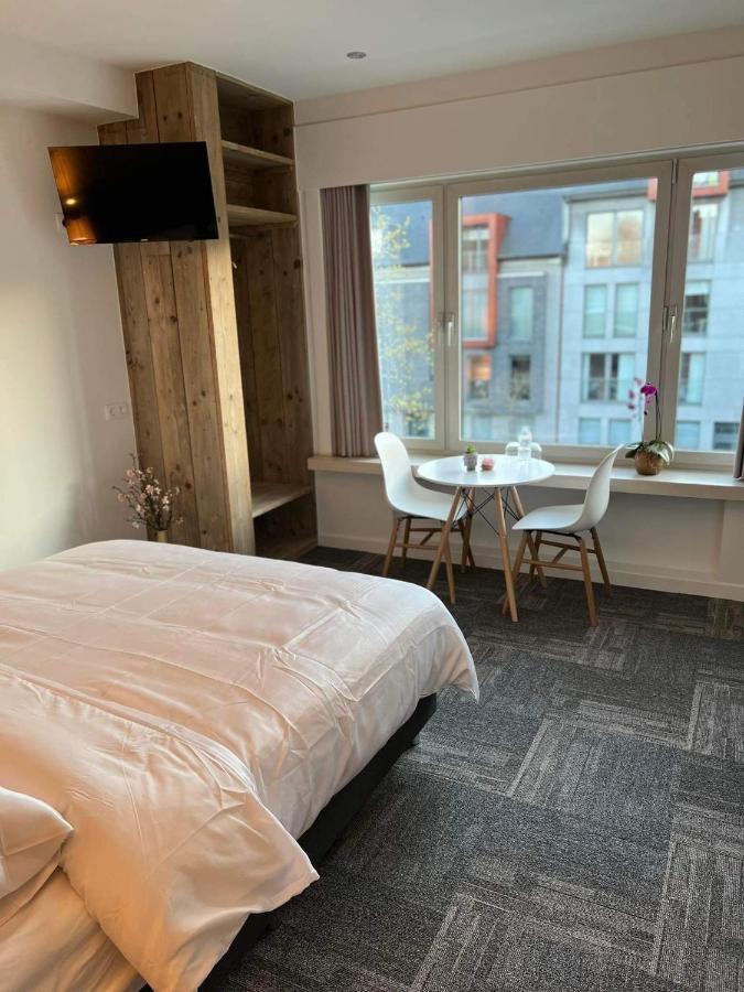 Nieuwe Kamer In Centrum Brugge Met Badkamer ! Exteriör bild